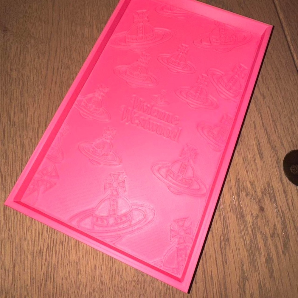 Pink Tray